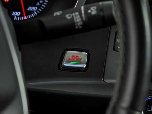 Used 2019 Chevrolet Corvette Stingray Coupe w/ Z51 1LT RWD image 24