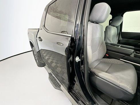 Used 2025 Toyota Tundra SR5 AWD/4WD image 28
