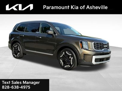 Certified 2025 Kia Telluride S