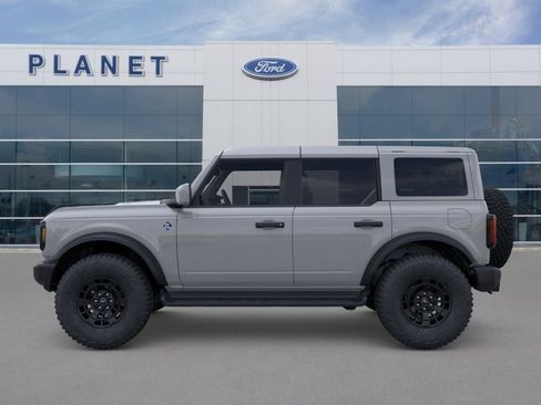 New 2026 Ford Bronco Outer Banks w/ Sasquatch Package AWD/4WD image 3