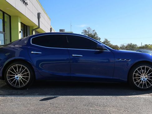 Used 2017 Maserati Ghibli image 9