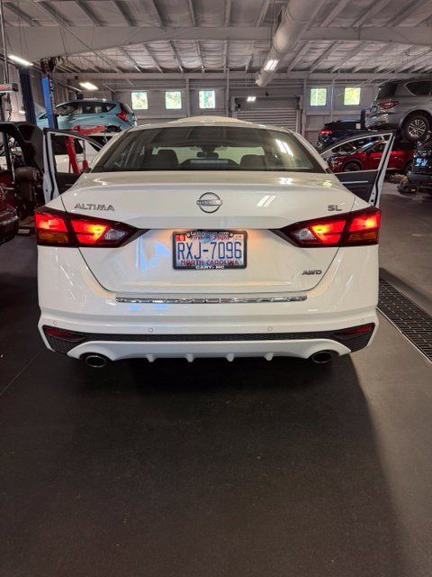 Used 2023 Nissan Altima 2.5 SL AWD/4WD image 1