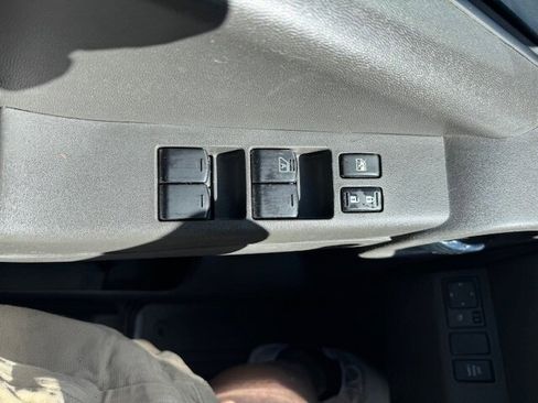 Used 2010 Nissan Xterra Off-Road w/ Protection Pkg A AWD/4WD image 19