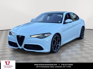 Used 2023 Alfa Romeo Giulia Ti RWD video 1