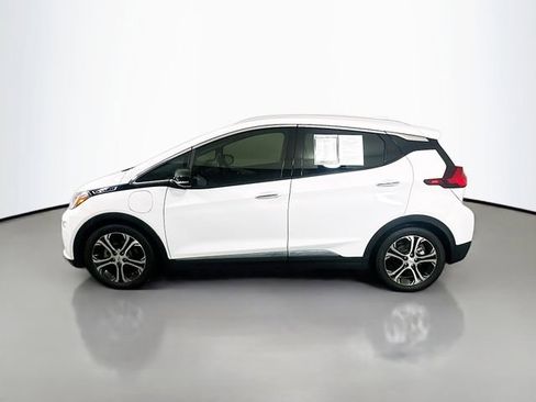 Used 2021 Chevrolet Bolt Premier w/ Infotainment Package image 4