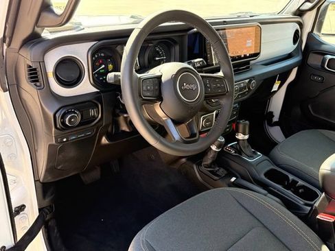 Used 2025 Jeep Wrangler Unlimited Sport S 4xe AWD/4WD image 12