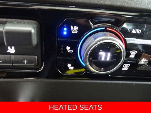 Used 2024 Chevrolet Silverado 3500 High Country w/ High Country Premium Package AWD/4WD image 15