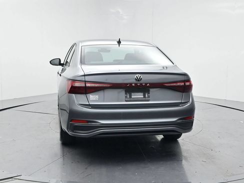 Used 2025 Volkswagen Jetta S FWD image 17