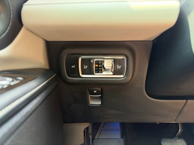Used 2024 Lincoln Nautilus Reserve w/ Equipment Group 202A AWD/4WD image 32