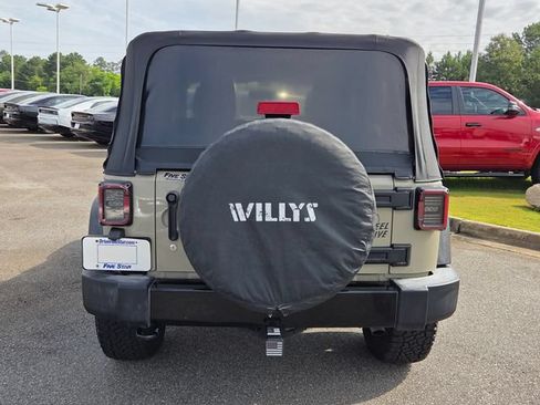 Used 2017 Jeep Wrangler Sport AWD/4WD image 11