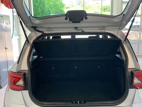 Certified 2023 Hyundai Venue SEL FWD image 15