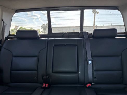 Used 2016 GMC Sierra 2500 SLT w/ All-Terrain HD Package AWD/4WD image 19