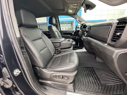 Used 2024 Chevrolet Silverado 2500 LTZ image 31