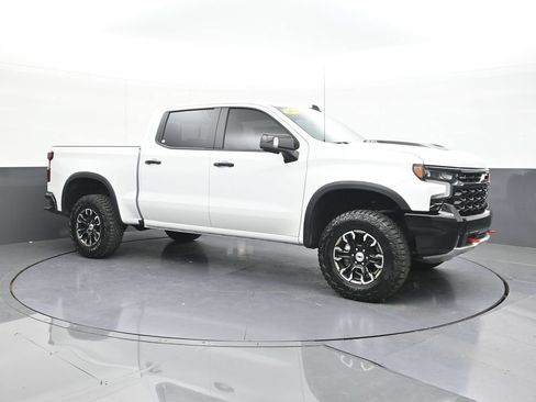 Used 2024 Chevrolet Silverado 1500 ZR2 w/ Technology Package AWD/4WD image 12