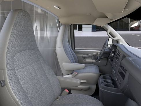 New 2026 GMC Savana 3500 Extended w/ Power Convenience Package RWD image 17