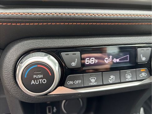 Used 2020 Nissan Kicks SR w/ SR Premium Package image 31