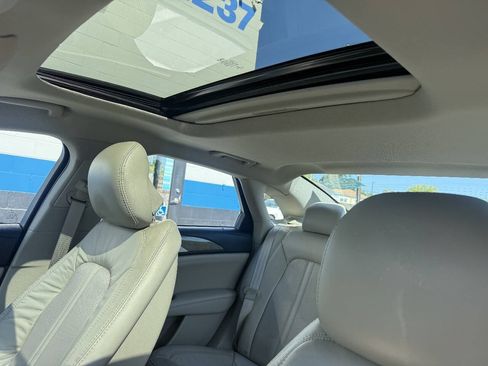 Used 2017 Lincoln MKZ Reserve FWD image 8