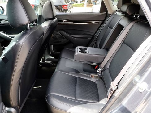 Used 2021 Kia Seltos EX AWD/4WD image 14