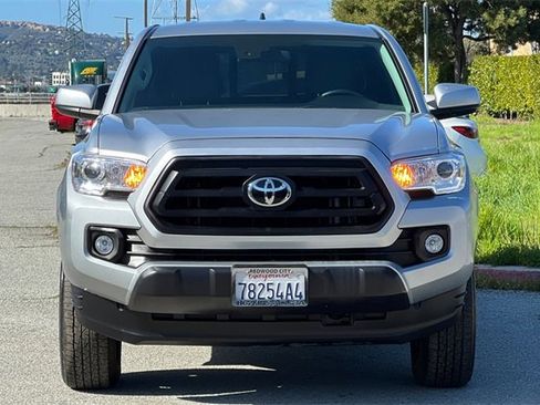 Used 2023 Toyota Tacoma SR image 9