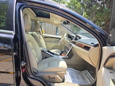 Used 2014 Volvo XC70 3.2 FWD image 11