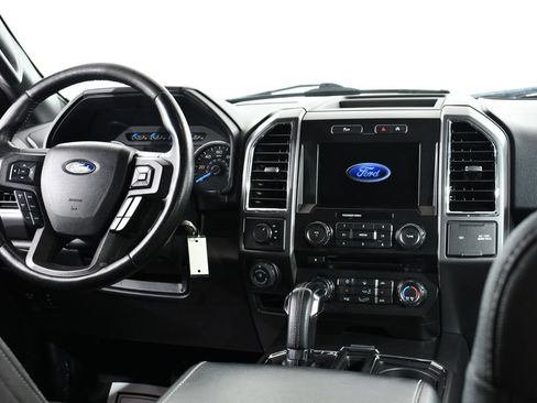Used 2017 Ford F150 XLT w/ Equipment Group 302A Luxury AWD/4WD image 8
