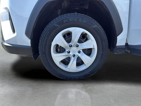 Used 2024 Toyota RAV4 LE image 33