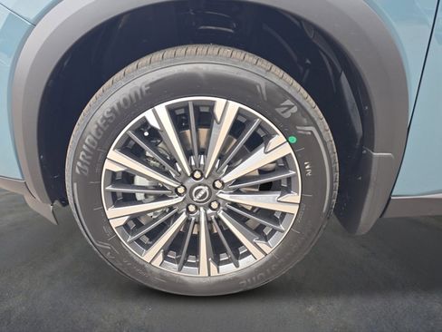 New 2026 Nissan Pathfinder Platinum AWD/4WD image 9