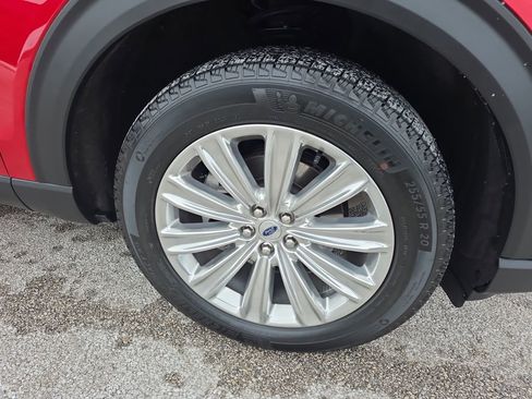 Used 2025 Ford Explorer Platinum w/ LUX Leather Package image 9