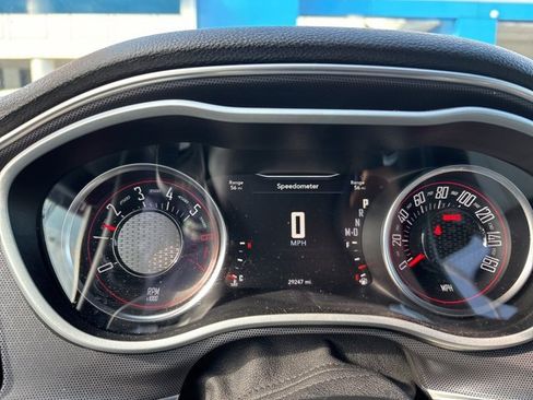 Used 2017 Dodge Challenger R/T Plus image 9