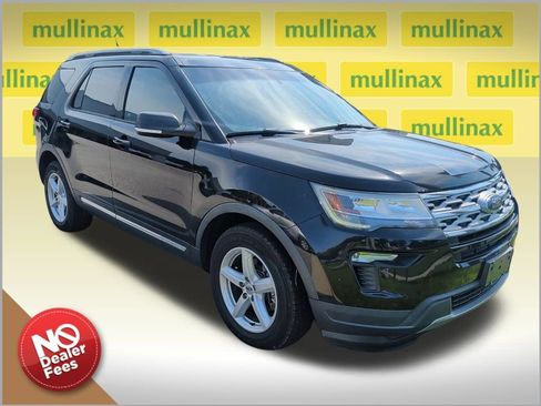 Used 2019 Ford Explorer XLT w/ Equipment Group 202A FWD image 1