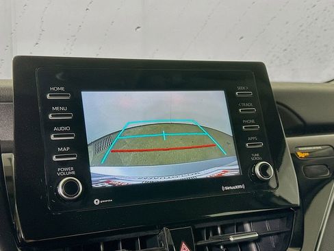 Used 2023 Toyota Camry LE image 10