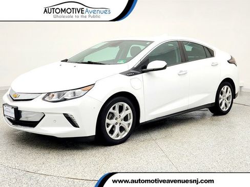 Used 2016 Chevrolet Volt Premier w/ Driver Confidence Package image 1
