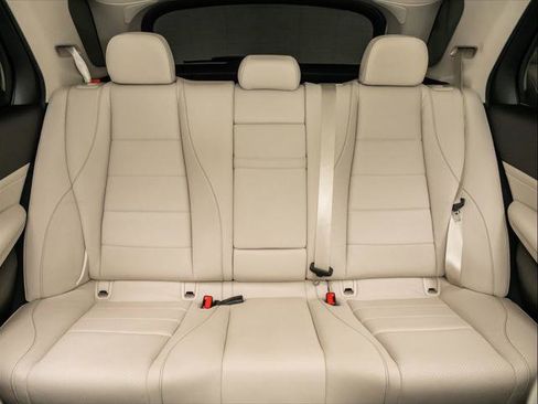 Used 2021 Mercedes-Benz GLE 350 w/ Premium Package image 19