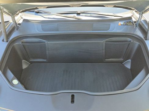 Used 2025 Rivian R1S Premium AWD/4WD image 34