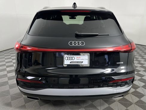 Used 2025 Audi Q5 Prestige image 7