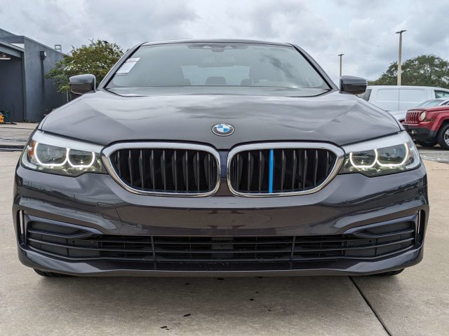 Used 2019 BMW 530i xDrive w/ Convenience Package AWD/4WD image 2
