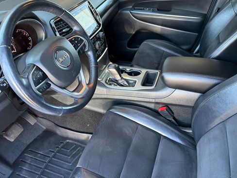 Used 2021 Jeep Grand Cherokee Laredo X AWD/4WD image 11