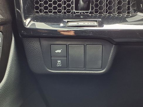 Used 2025 Honda CR-V Sport Touring image 9