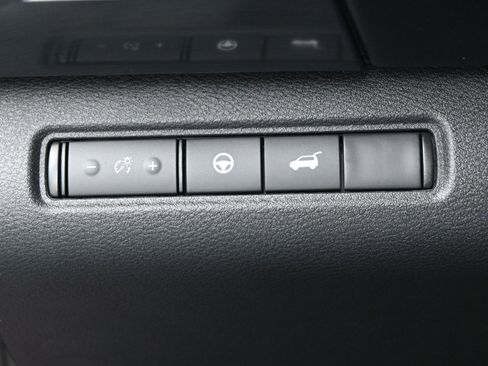 Used 2022 Nissan Pathfinder SL w/ SL Premium Package image 24