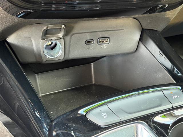 Used 2026 Chevrolet Trax ACTIV w/ Driver Confidence Package FWD image 19