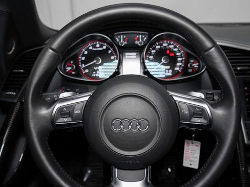 Used 2010 Audi R8 V10 image 45