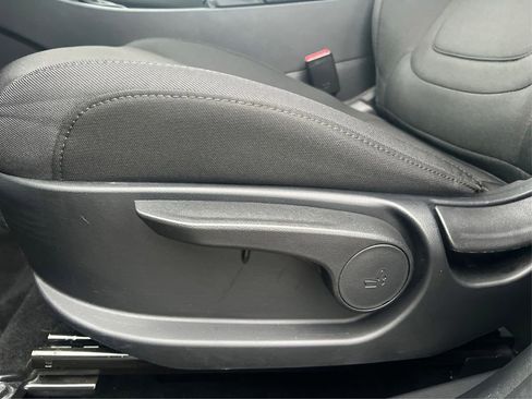 Certified 2024 Hyundai Tucson SE image 23