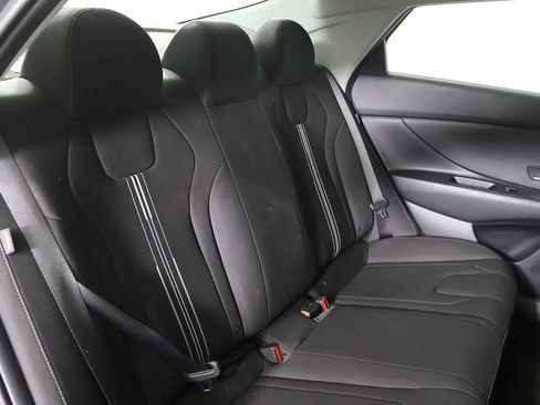 Used 2024 Hyundai Elantra SEL FWD image 29