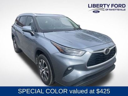 Used 2022 Toyota Highlander XLE