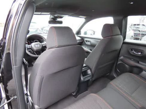 Certified 2025 Honda HR-V Sport image 15