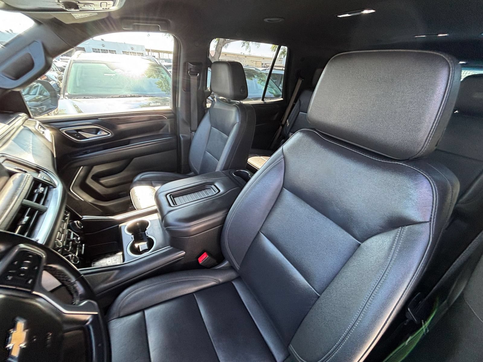 Used 2024 Chevrolet Tahoe LT w/ Luxury Package RWD image 28
