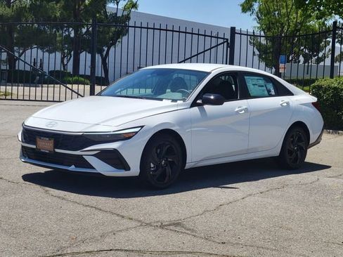 New 2026 Hyundai Elantra Sport FWD image 2