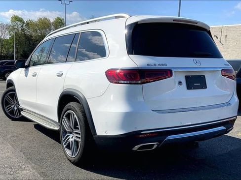 Used 2023 Mercedes-Benz GLS 450 4MATIC image 3