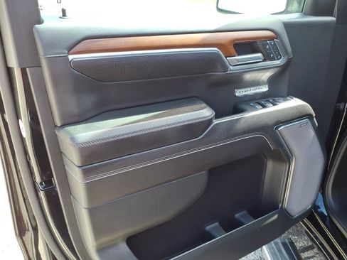 Used 2023 GMC Sierra 1500 Denali w/ Denali Reserve Package AWD/4WD image 17