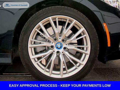 Used 2023 BMW 330e xDrive 330e xDrive w/ Driving Assistance Package image 11
